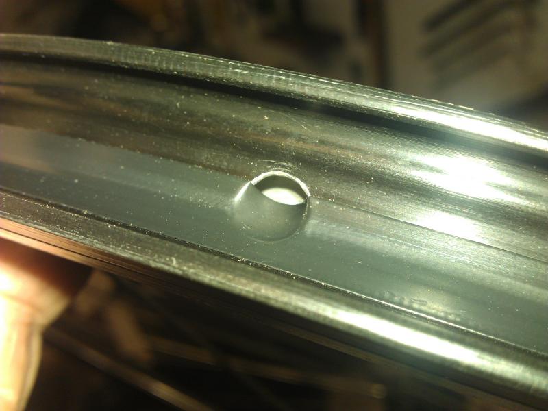 Bicycle tyres and tubes - fitting, issues and caveats 11